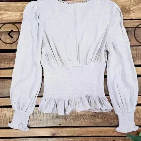 Elegant Lace Trim Blouse - Cream NWT - Picture 2 of 3